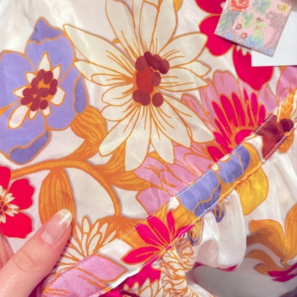 NWT Johnny Was Loreli Floral 100% Silk White Pink Embroidered Midi Dress Small - Picture 4 of 11